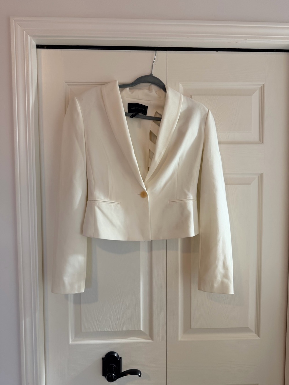 BCBGMaxAzria Cream Cropped Single-Button Blazer